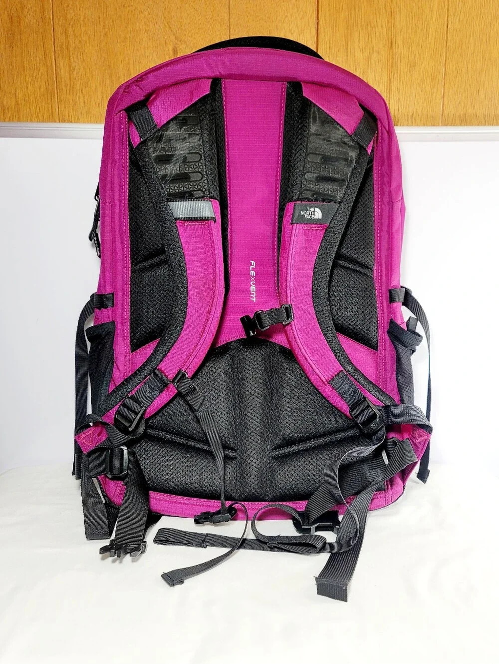 North Face Borealis Women's 27 Liter Backpack